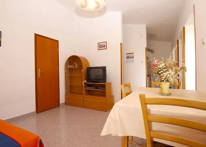 Apartamento Ada 1546 *