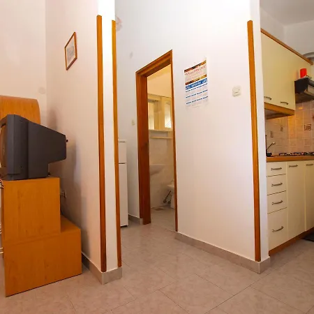 Apartment Ada 1546 Banjole
