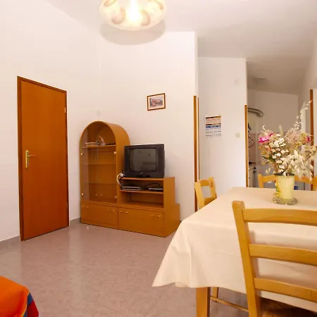 Apartment Ada 1546 *